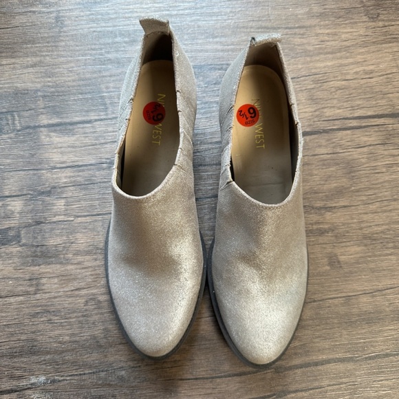 *NINE WEST* Silver x Brown Low-Cut Boots Size 6.5 - Picture 2 of 9